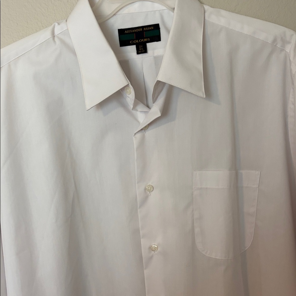 Alexander Julian White Men's Dress Shirt with Chest Pocket